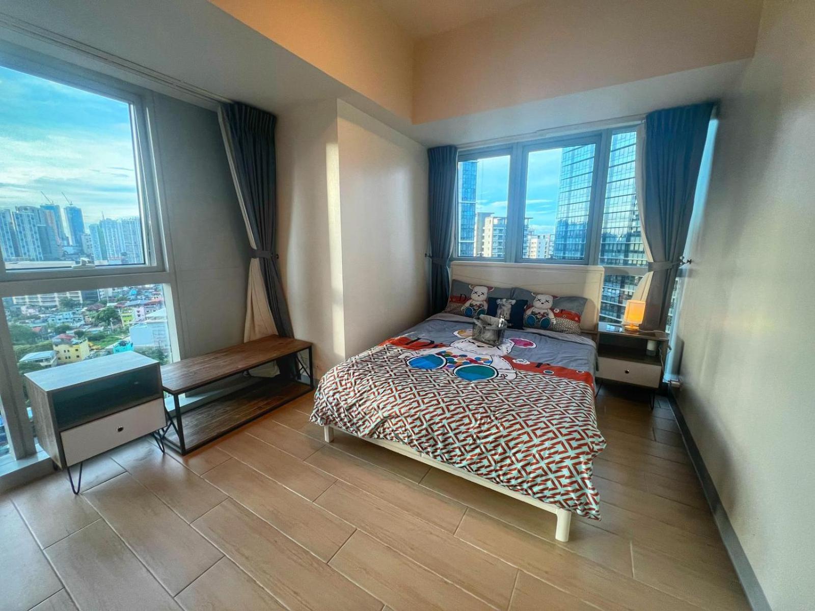 Eg Private House -Bgc Uptown Aparthotel ตากิก ภายนอก รูปภาพ